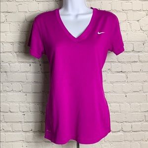 Nike Dri-Fit Women’s Small Short Sleeve Shirt